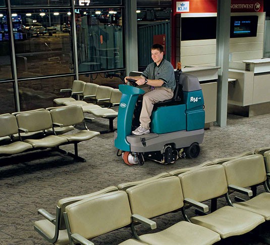 R14 Ride-On Carpet Extractor alt 13